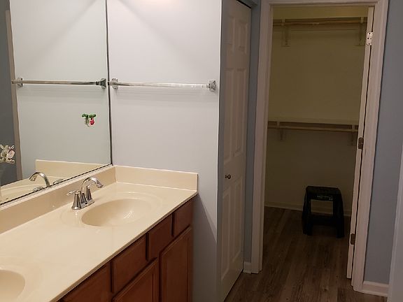 En-suite master. New closet