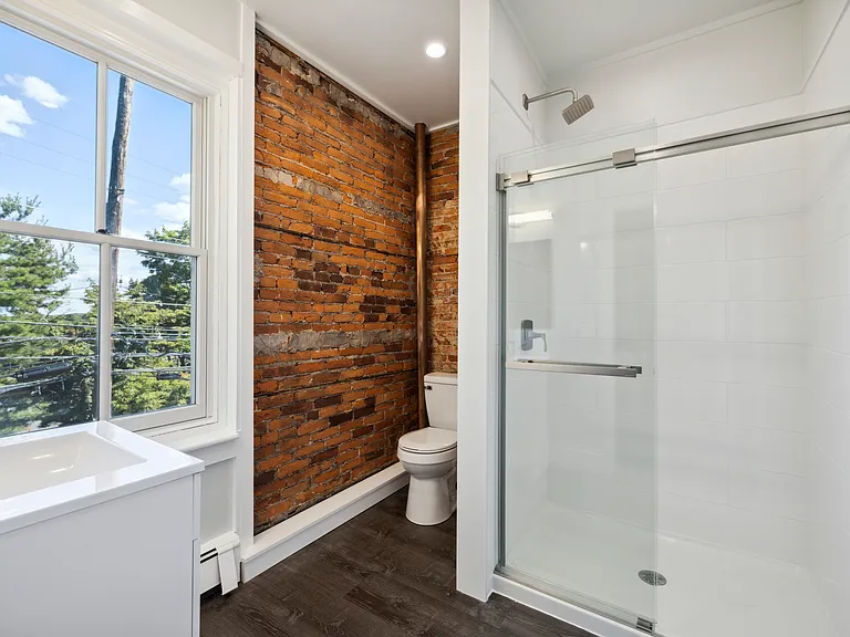77 W Ashland St #5 — Photo 4