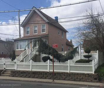 368 Clove Rd, Staten Island, NY, 10310