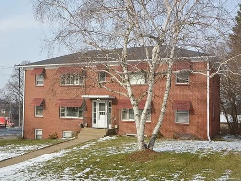 103 Devon Ave #C2 — Photo 2