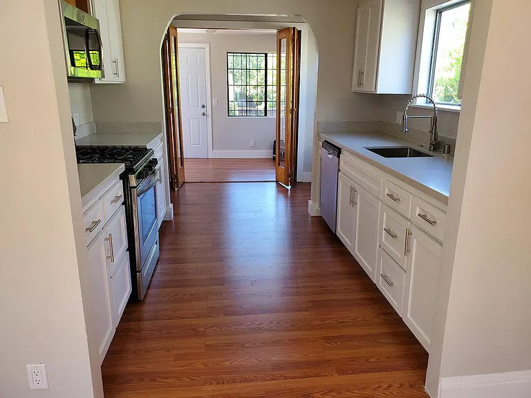 Kitchen (stainless steel appliances and quartz countertops)