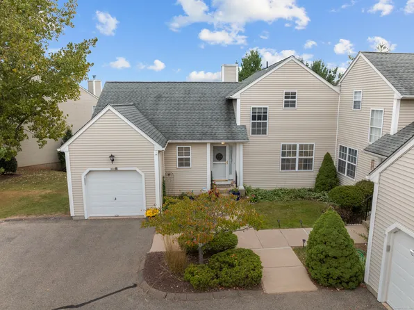 301 Gray Fox Lane #301, Rocky Hill, CT 06067