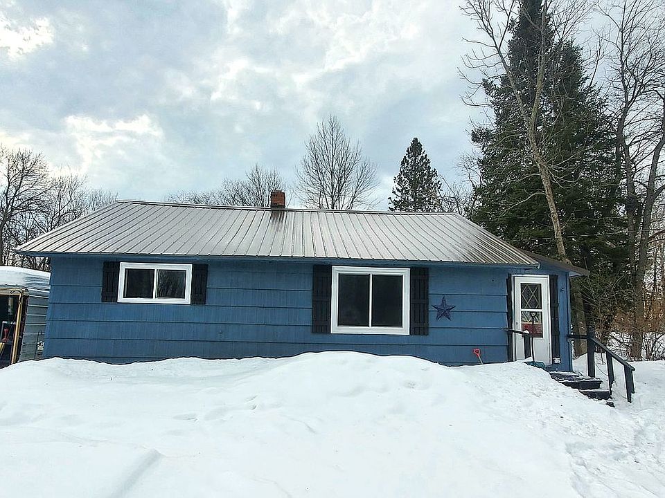 1st image of 933 Leonard St