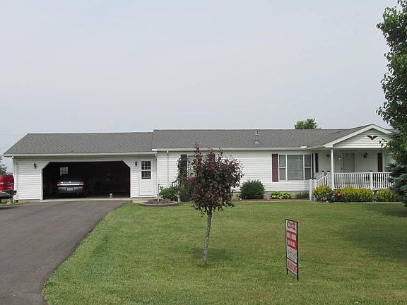 3rd image of 10418 Township Highway 132