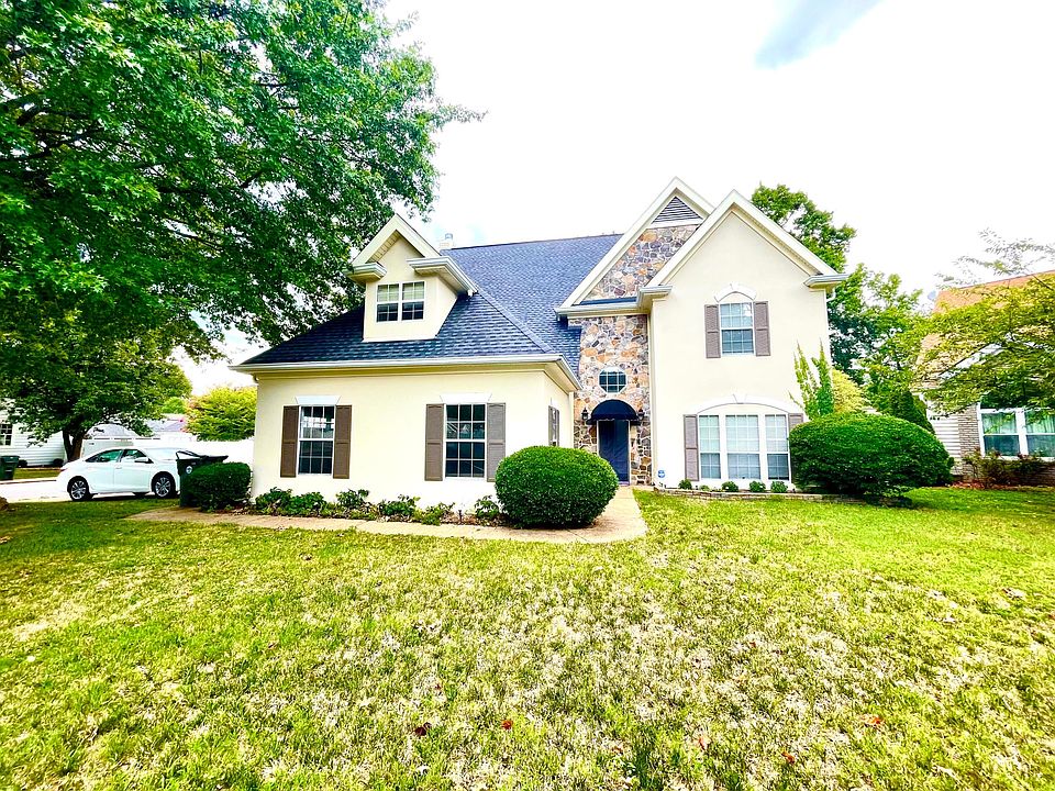 1st image of 6713 Pollyana Ln