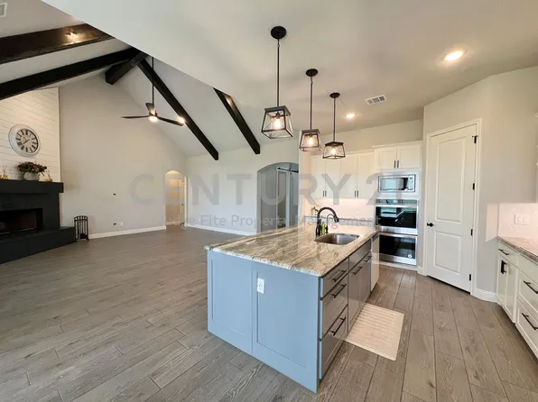 252 Harvard Ln, Springtown, TX 76082