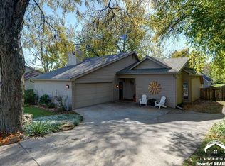 3209 Saddlehorn Dr, Lawrence, KS 66049