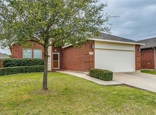 813 Sheryn Dr, Burleson, TX 76028