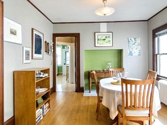DINING ROOM HAS PLENTY OF SPACE... STYLE IT YOUR WAY