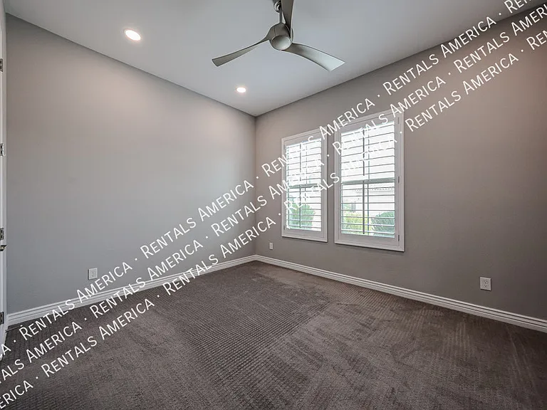 3504 E Herrera Dr — Photo 8