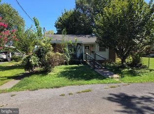 414 Center Ave, Romney, WV 26757