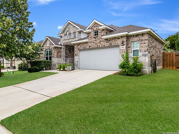 2nd image of 4611 Segovia Way