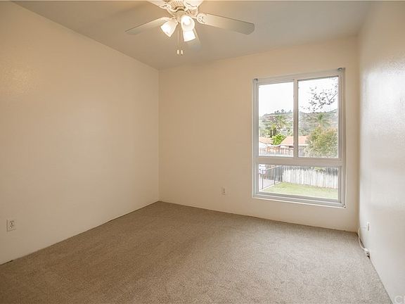 2nd image of 520 Sandalwood Pl Unit 6