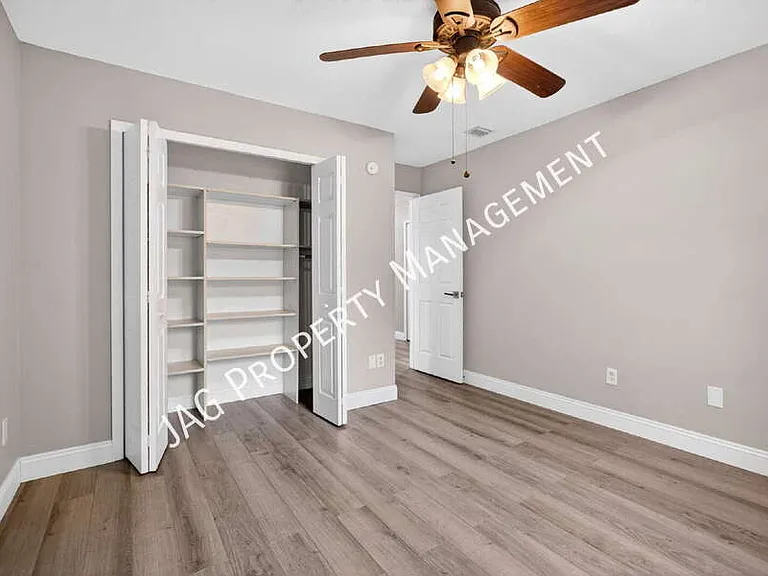 1046 Winter Springs Blvd — Photo 27