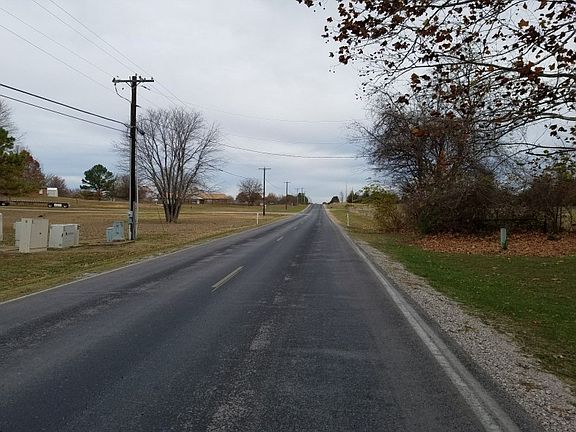 4th image of 18505 S Old Highway 88