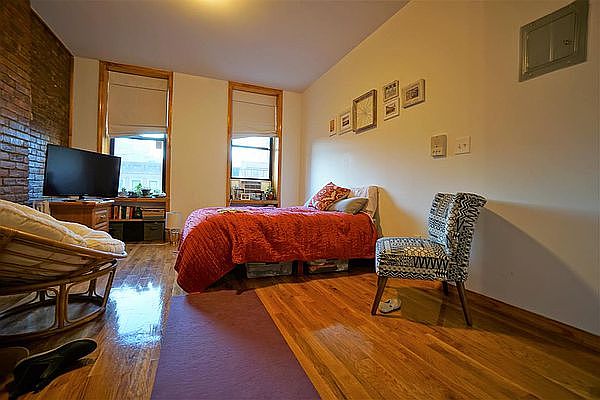 1st image of 1586 1st Ave APT 5C