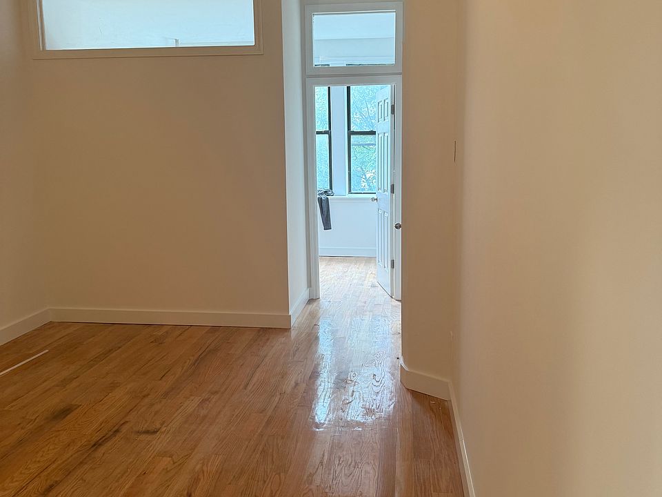 2nd image of 6304 39th Ave #1