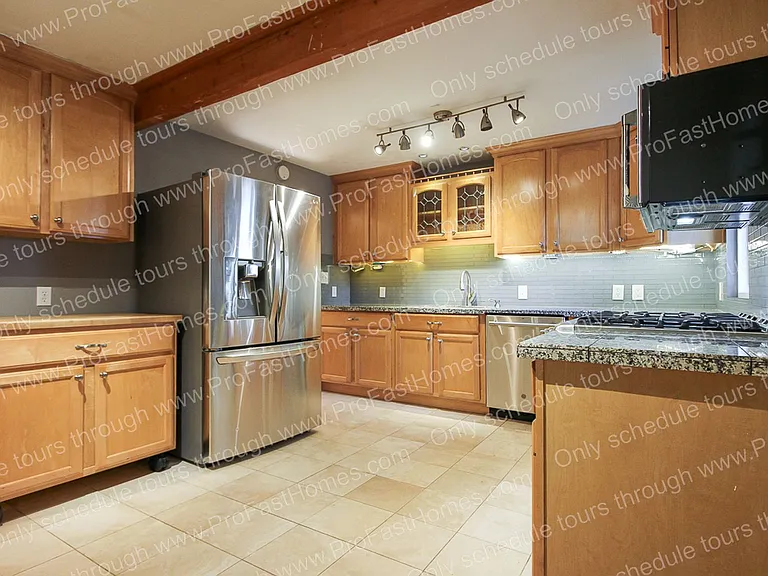 7840 SW West Slope Dr — Photo 17