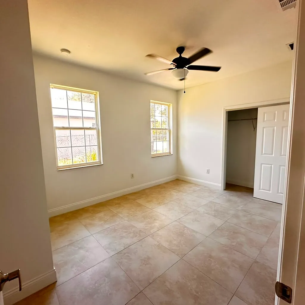 3 bed, 2107 sqft, $2,800 — Photo 2