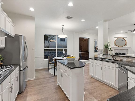 5th image of 2950 Lantana Ridge Dr