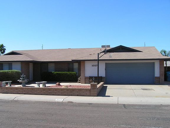 5th image of 1017 E Rosemonte Dr