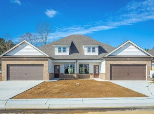 77 Arlington Dr, Chickamauga, GA 30707