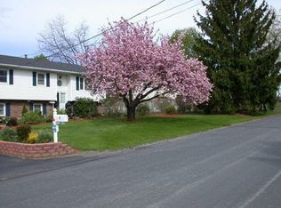 7 Mills Rd, Middletown, NY 10941