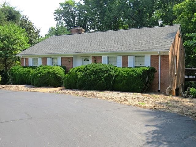 1st image of 497 Plantation Rd