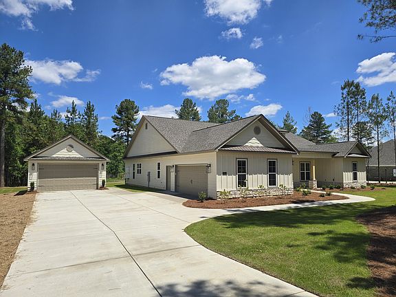 3rd image of 1080 Bellingham Drive