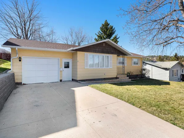 1103 Paisley Ter, Sturgis, SD 57785