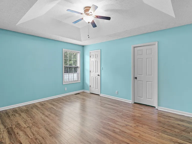 1633 Cedar Springs Cir — Photo 12