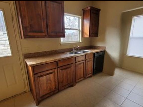 5th image of 3713 Mandy Dr Unit 1