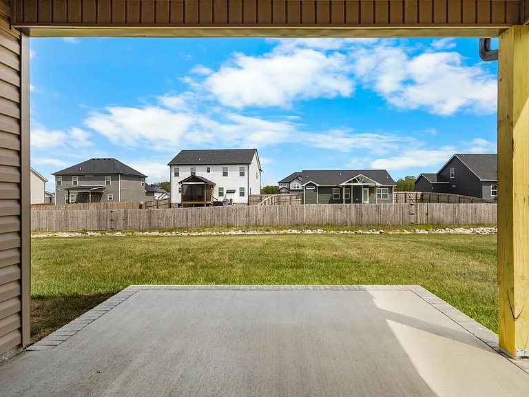 231 Donegal Dr — Photo 17