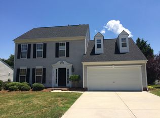 1512 Bayberry Pl, Lake Wylie, SC 29710