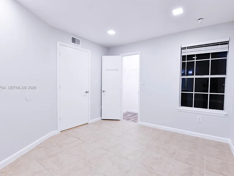 1011 Crystal Way #D — Photo 4