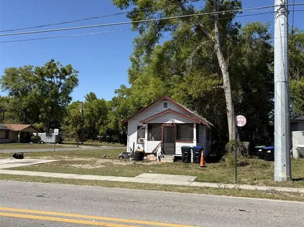 303 E 13TH STREET, APOPKA, FL 32703