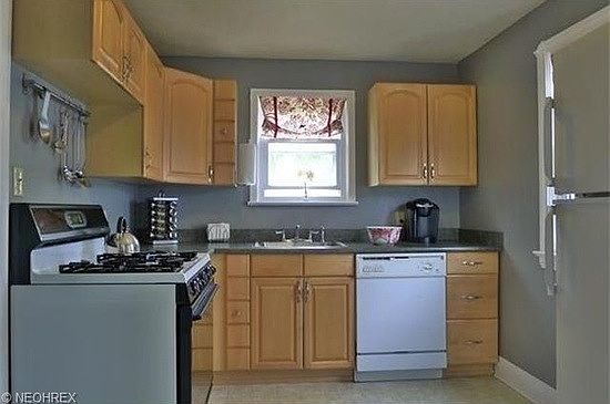 1st image of 1059 S Belvoir Blvd