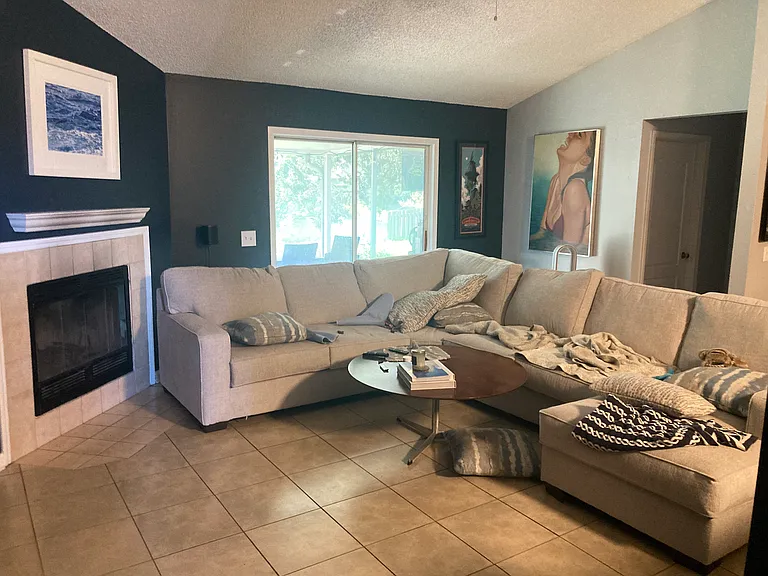 2032 Capistrano Dr — Photo 10