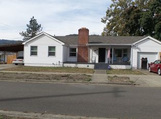 1526 SE Cobb St, Roseburg, OR 97470