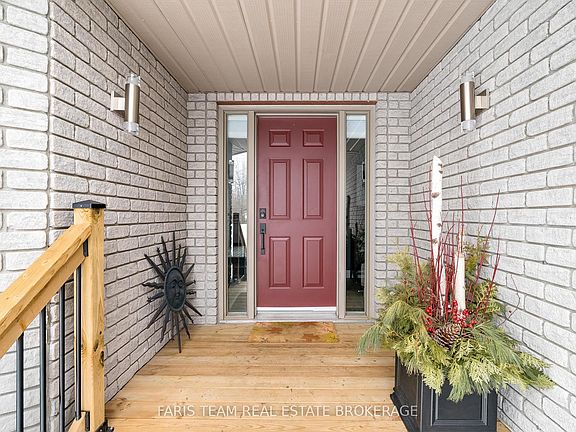 4th image of 30 Bourgeois Beach Rd