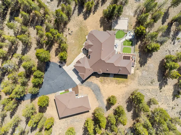 17045 Shawnee Cir, Bend, OR 97707