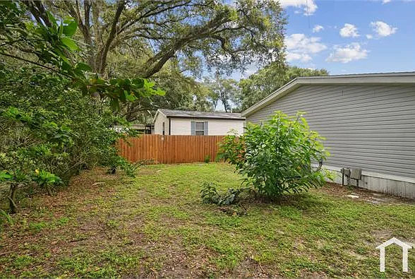 10609 Bay Hills Cir — Photo 40