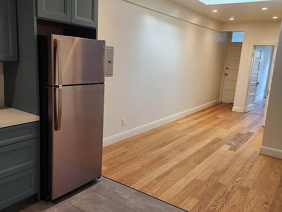 5th image of 166 Langton St #166