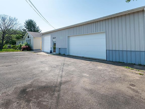 4th image of 9027 E National Rd