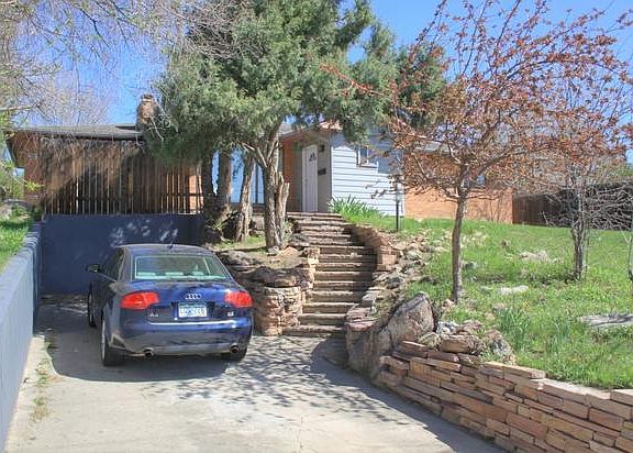 2 Car offstreet parking