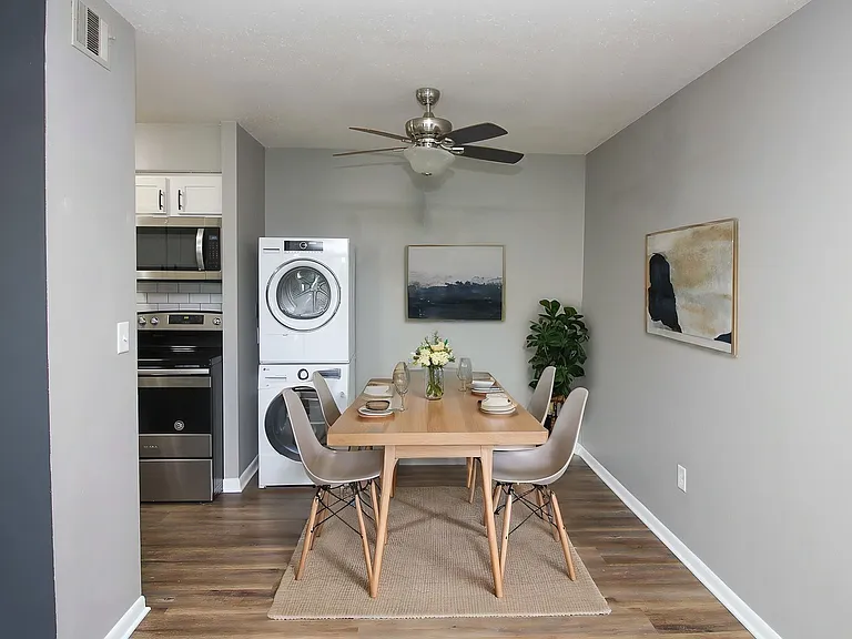 Teak Apartments — Photo 12