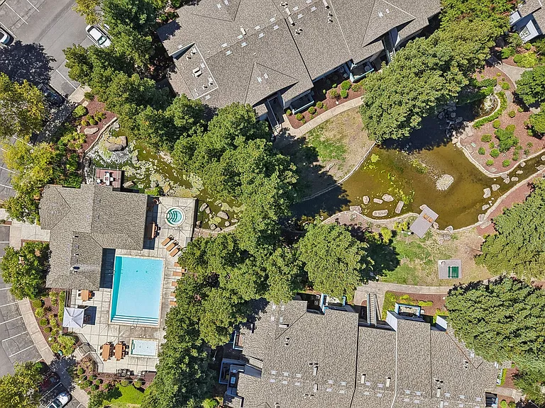 Country Brook Rental Condos — Photo 20