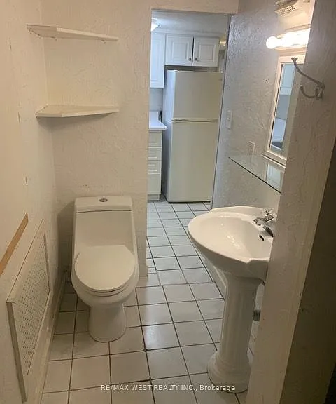 730 Logan Ave #LOWER — Photo 10