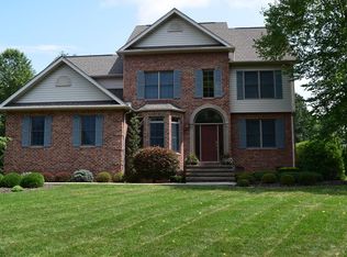 808 Wandering Ln, Beaver, WV 25813
