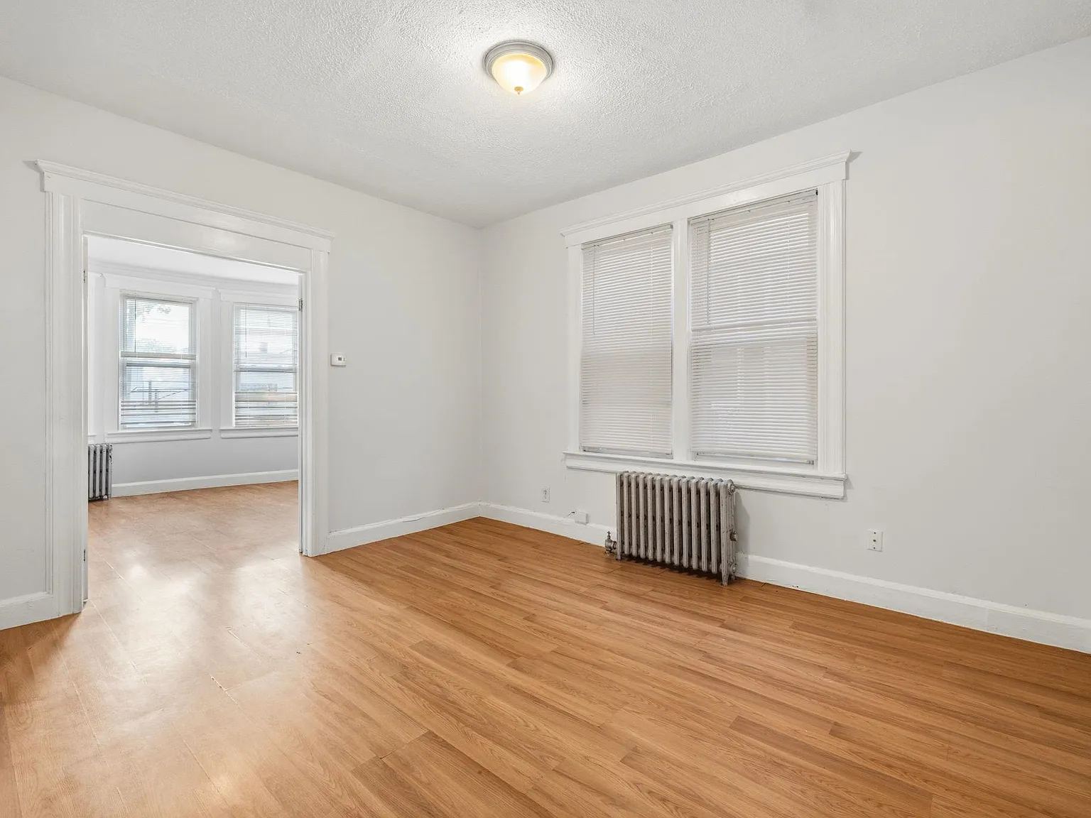 2 bed, 1.0 bath, $2,350 — Photo 3
